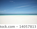 A small island in Maldives 2 14057813