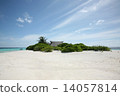 Small island of Maldives 3 14057814
