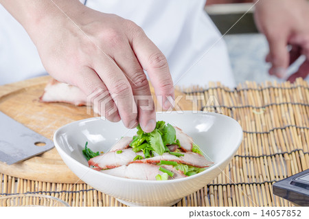chef cooking noodle chef cooking noodle 14057852