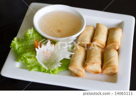 Fried Chinese Traditional Spring rolls food 14063111