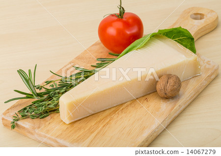 Parmesan cheese 14067279