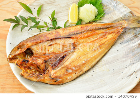 Mahokke (Hokkaido) dried fish (dried). ※It is not striped. Grilled fish. 14070459