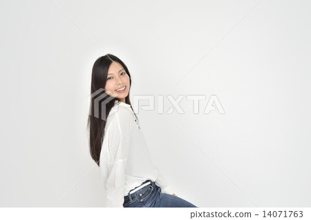 turn around 14071763