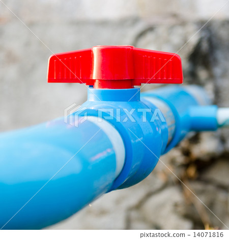Water valve connects to PVC pipe. 14071816