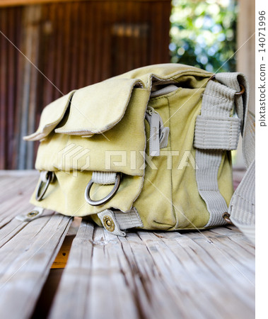 Camera Bags in the cottage 14071996