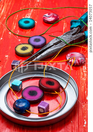 crafts with beads crafts with beads 14073057
