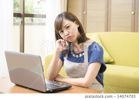 Housewife lifestyle Housewife lifestyle 14074783