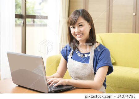 Housewife lifestyle Housewife lifestyle 14074785