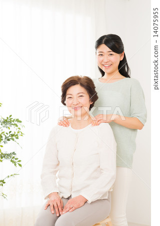 Two-generation woman image 14075955
