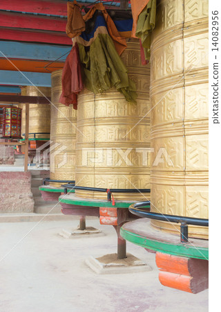 China · Sichuan Furnace Huo Dango · Gompa (Yushoji) Mani car 14082956