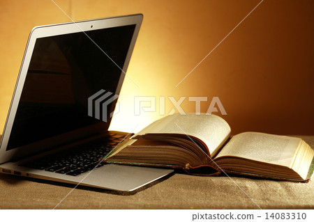 Education Concept 14083310