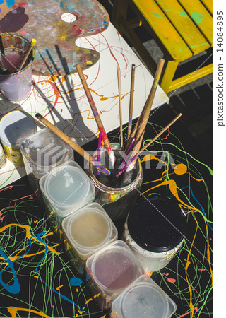 Paints and painting equipment Paints and painting equipment 14084895