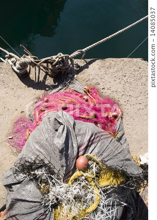 Fishnets on fish boat 14085037
