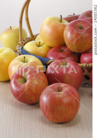 Variety of apple packages Variety of apple packages 14085362