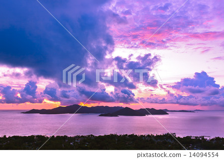 Island Praslin Seychelles at sunset 14094554