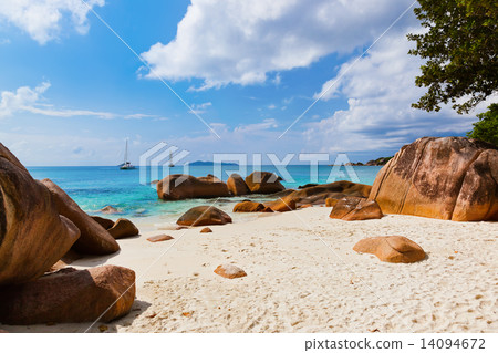 Beach Anse Lazio - Seychelles Beach Anse Lazio - Seychelles 14094672