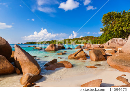 Beach Anse Lazio - Seychelles Beach Anse Lazio - Seychelles 14094673
