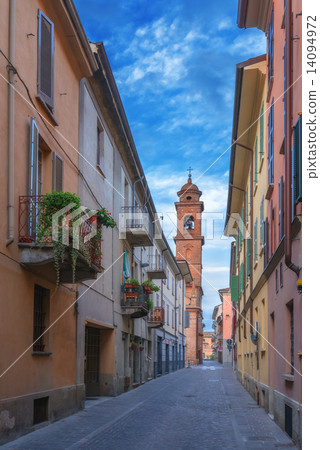 street 14094972