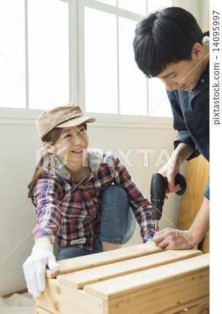 Seniors and young people Seniors and young people 14095997