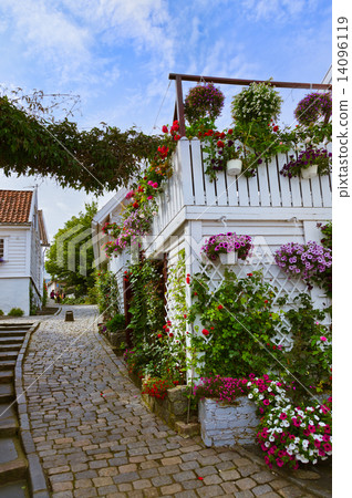 Street in old centre of Stavanger - Norway 14096119