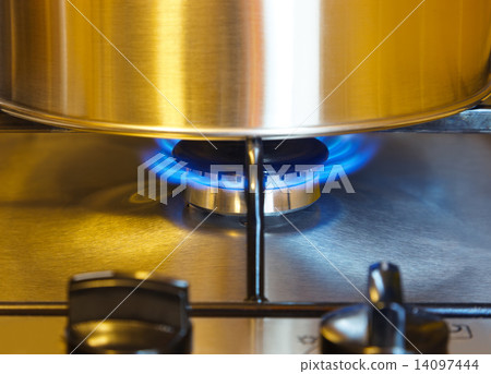 Stovetop saucepan Stovetop saucepan 14097444