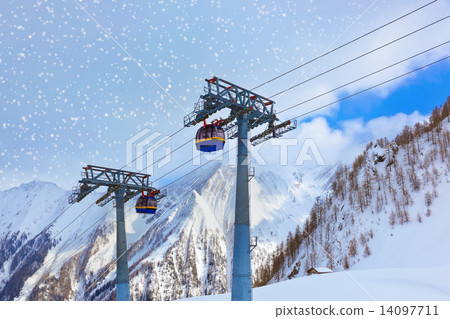 Mountains ski resort Kaprun Austria Mountains ski resort Kaprun Austria 14097711