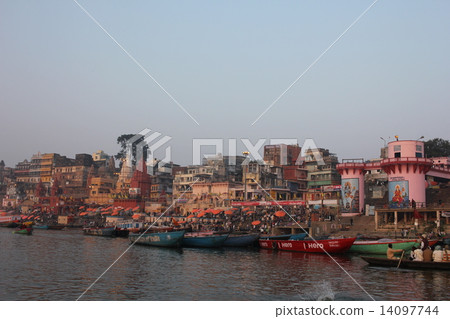 Varanasi of the dawn 14097744