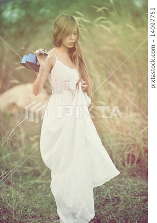 beautiful 14097751