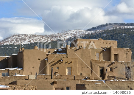 Taos Pueblo Taos Pueblo 14098026