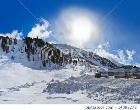 Mountain ski resort Obergurgl Austria 14098278