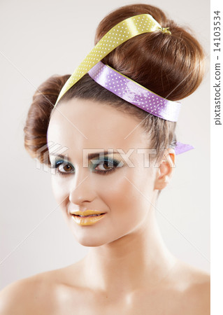 portrait beautiful brunette 14103534