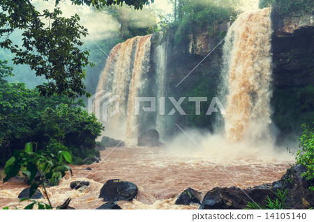 Iguazu 14105140