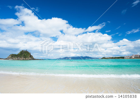 Beach in Okinawa · Kariyushi Beach Beach in Okinawa · Kariyushi Beach 14105838