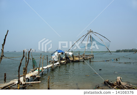 Chinese fishing nets, Cochin, South India Chinese fishing nets, Cochin, South India 14108376