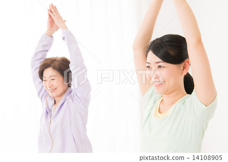 Two-generation woman image Two-generation woman image 14108905