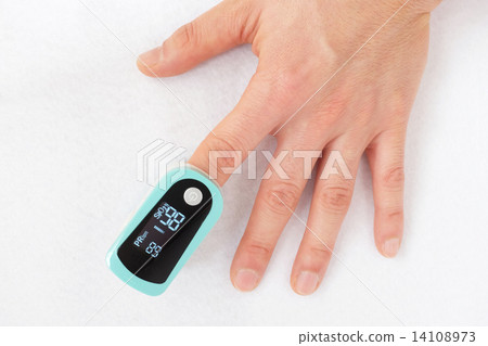 Pulse oximeter Saturation monitor Oxygen saturation Pulse oximeter Saturation monitor Oxygen saturation 14108973