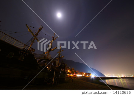月亮環和夜景 14110656