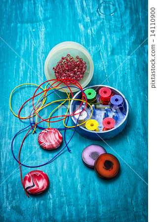 crafts with beads crafts with beads 14110900