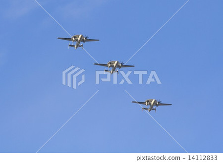 U.S. naval aircraft carrier aircraft carrying flight against the backdrop of a clear sky blue sky E - 2 C Hawkeye Early Warning aircraft U.S. naval aircraft carrier aircraft carrying flight against the backdrop of a clear sky blue sky E - 2 C Hawkeye Early Warning aircraft 14112833