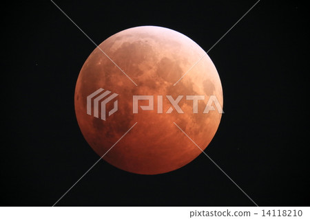 Total lunar eclipse 14118210