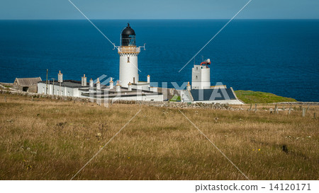 Summer at Dunnet Head Lighthouse, Caithness Summer at Dunnet Head Lighthouse, Caithness 14120171