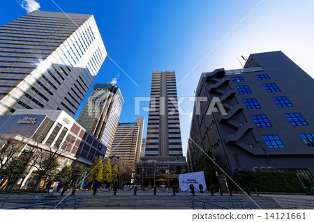 Tennozu Isle and blue sky 14121661