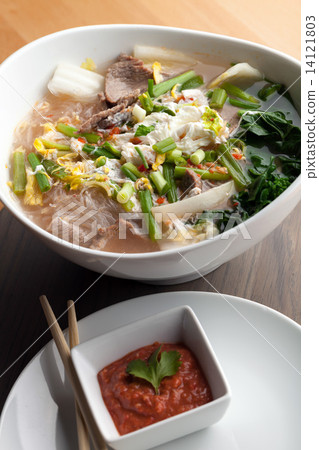 Pho Style Soup with Steak 14121803