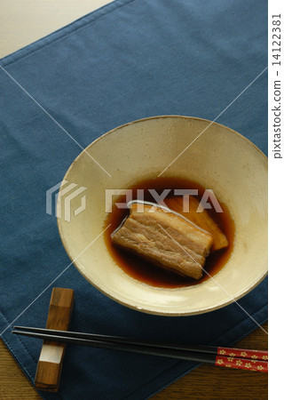 煮沸的角 14122381