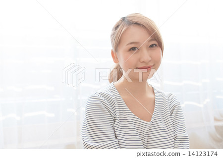 person, female, lady 14123174