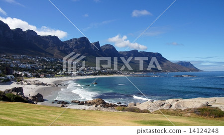 南非開普半島坎普斯灣（背後的山脈被稱為12使徒） 14124248