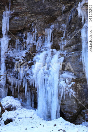 三十錘子冰柱在Chichibu市,埼玉縣 三十錘子冰柱在Chichibu市,埼玉縣 14125292