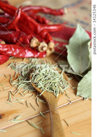 乾草藥和香料 14125346