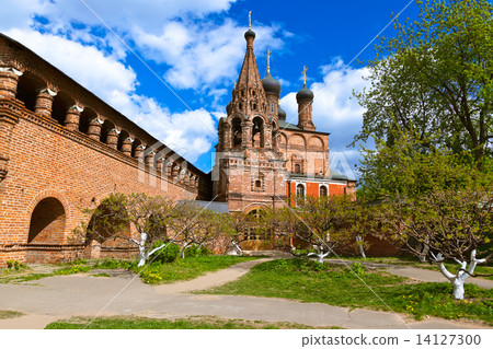 Krutitskoe Compound Cathedral in Moscow Russia Krutitskoe Compound Cathedral in Moscow Russia 14127300