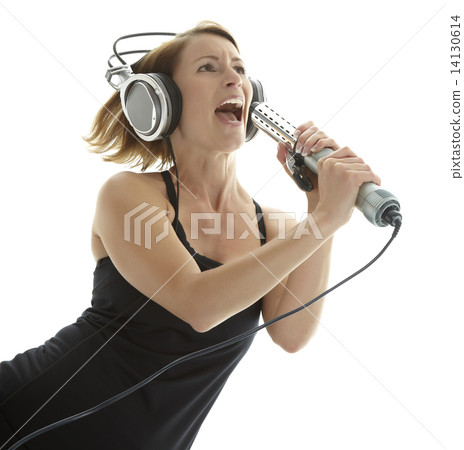 Woman with headphones 14130614